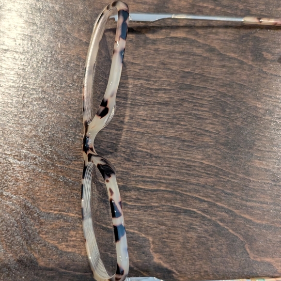 Dorothy EyeBuyDirect Cat-Eye Tortoise Ivory Glasses - Picture 5 of 5